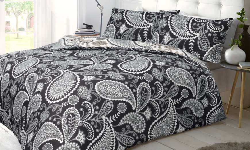 Image 10: Paisley Duvet Cover Set