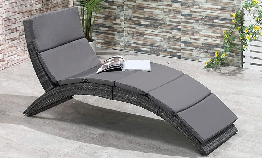 Image 14: Outsunny Rattan Sun Lounger in choice of colours 