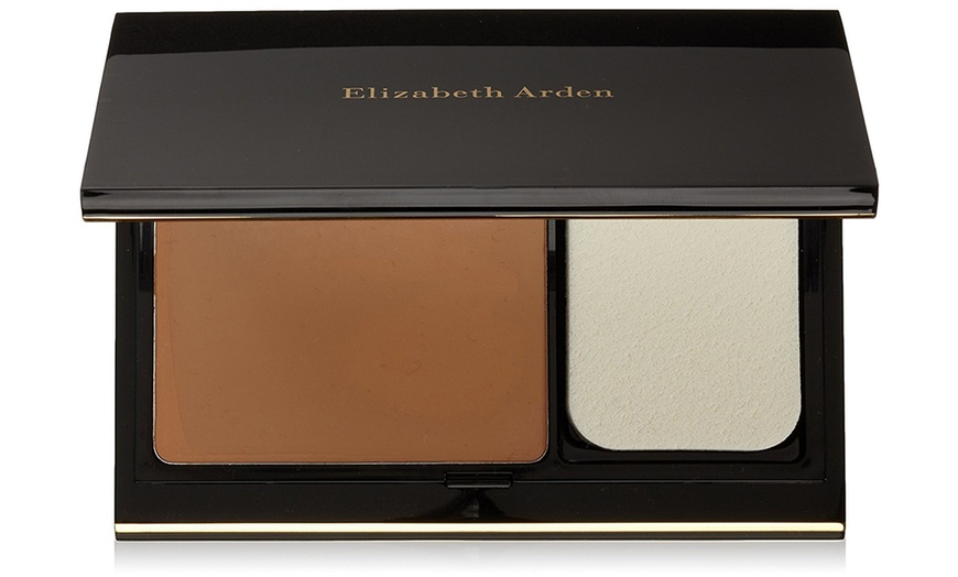 Image 4: Elizabeth Arden Flawless Finish