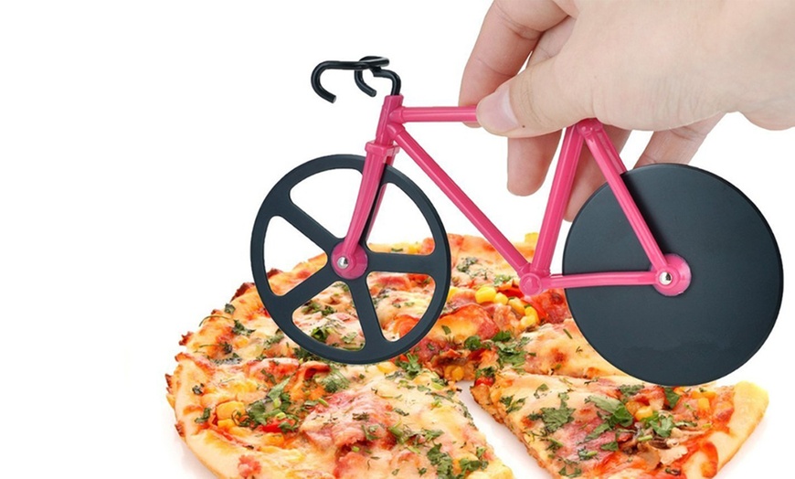 Image 6: Bike-Shaped Pizza Cutters