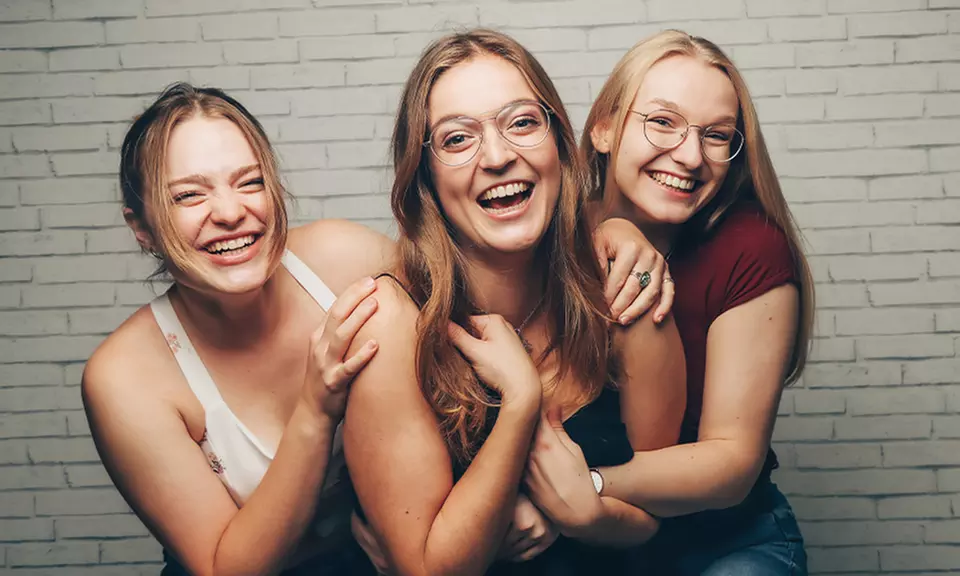 60 Min. Freunde Fotoshooting inkl. 2-5 Bildern + Geschenk