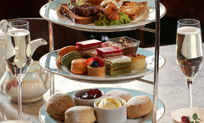 Image 3: Experience Luxury afternoon Tea with Prosecco in Elegant Marylebone!