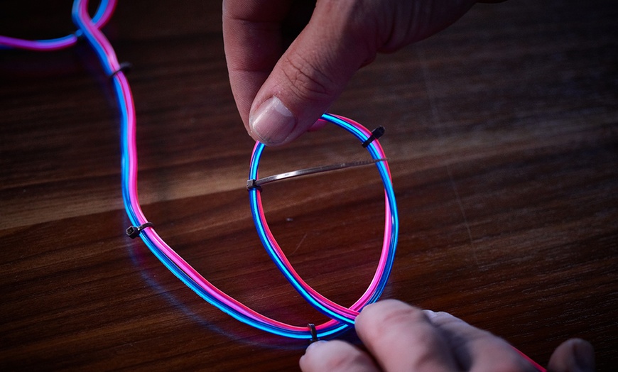 Image 2: DIY Neon-Effect String Light