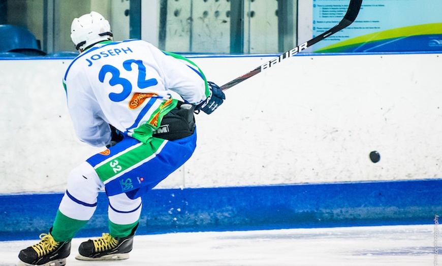 Image 2: Ice Hockey in London! Lee Valley Lions