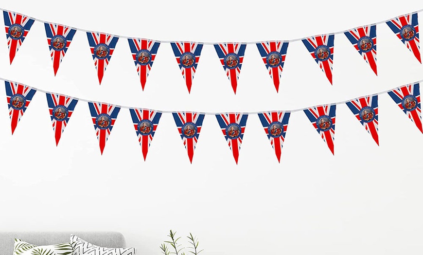 Image 7: One, Two or Four 10-Pack King Charles-Themed Bunting