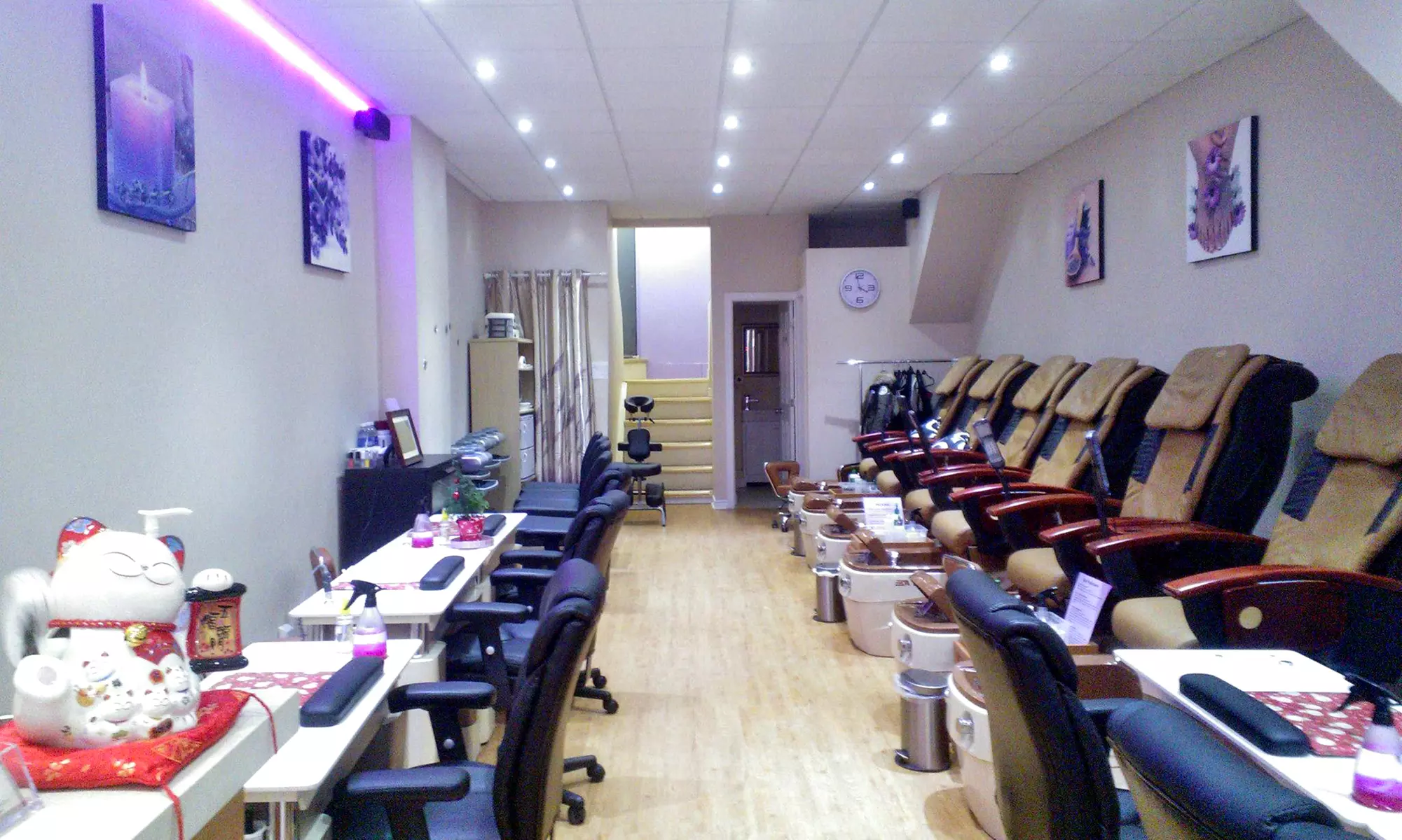 One or Two Groupons, Each Good for a Deluxe Facial at Dream Tips & Beauty (Up to 52% Off) - Primary Image