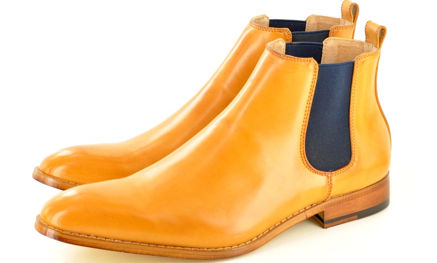 Image 22: Men's Pointed Toe Chelsea Boots