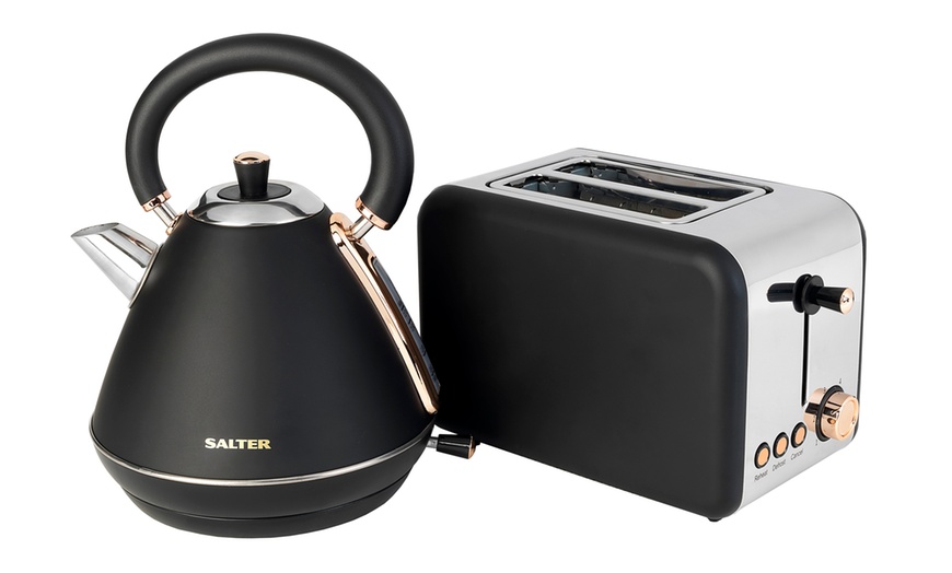 Image 2: Salter Kettle and Toaster Set