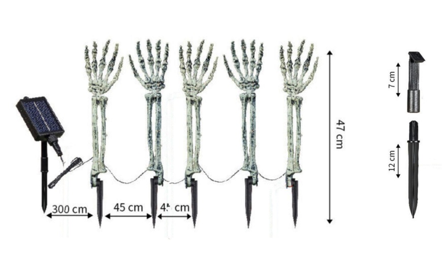 Image 7: Five-Pack Halloween Solar Skull Hand Ground Lights