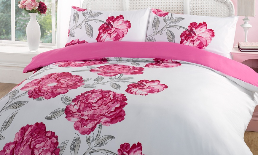 Image 12: January Clearance Duvet Sets
