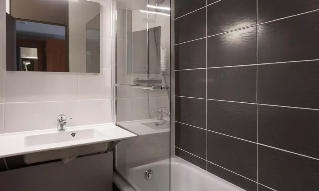 Tours : chambre double, options petit-déjeuner, dîner ou champagne