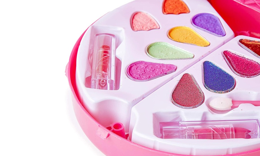 Image 4: Strawberry Compact Makeup Set