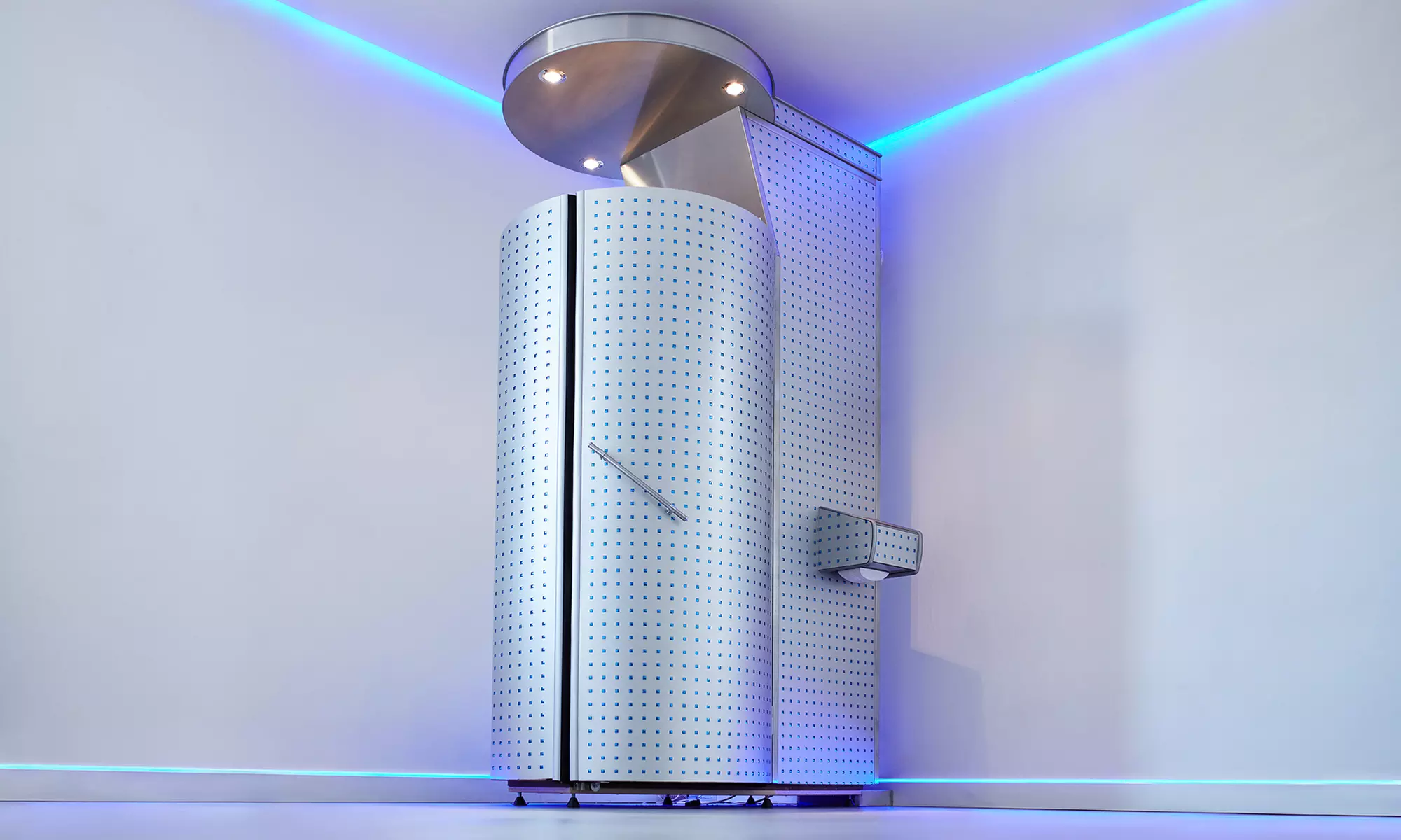 One or Three Whole-Body Cryotherapy Sessions at Hydralive Therapy North Scottsdale (Up to 44% off)