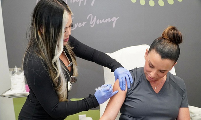 Vitamin B12 Injections at 4Ever Young Clay Terrace Carmel
