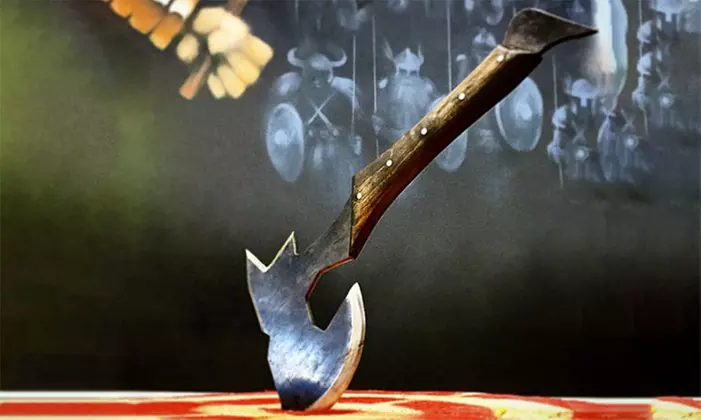 Two-Hour Axe Throwing Sessions at Axe Monkeys