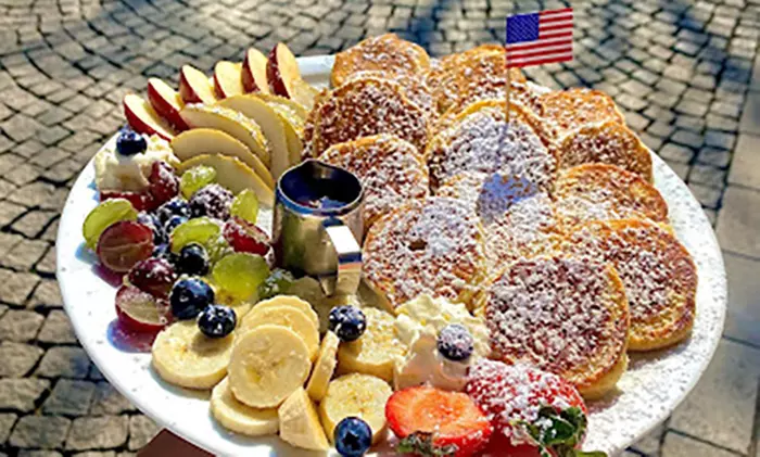 Hausgemachte American Style Pancakes für bis zu 4 Personen