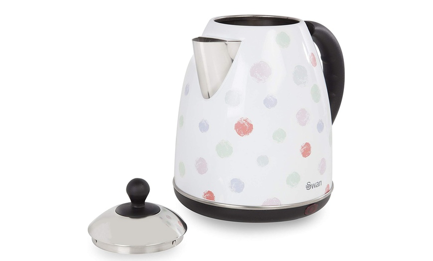 Image 2: Swan Retro Polka Dot Jug Kettle