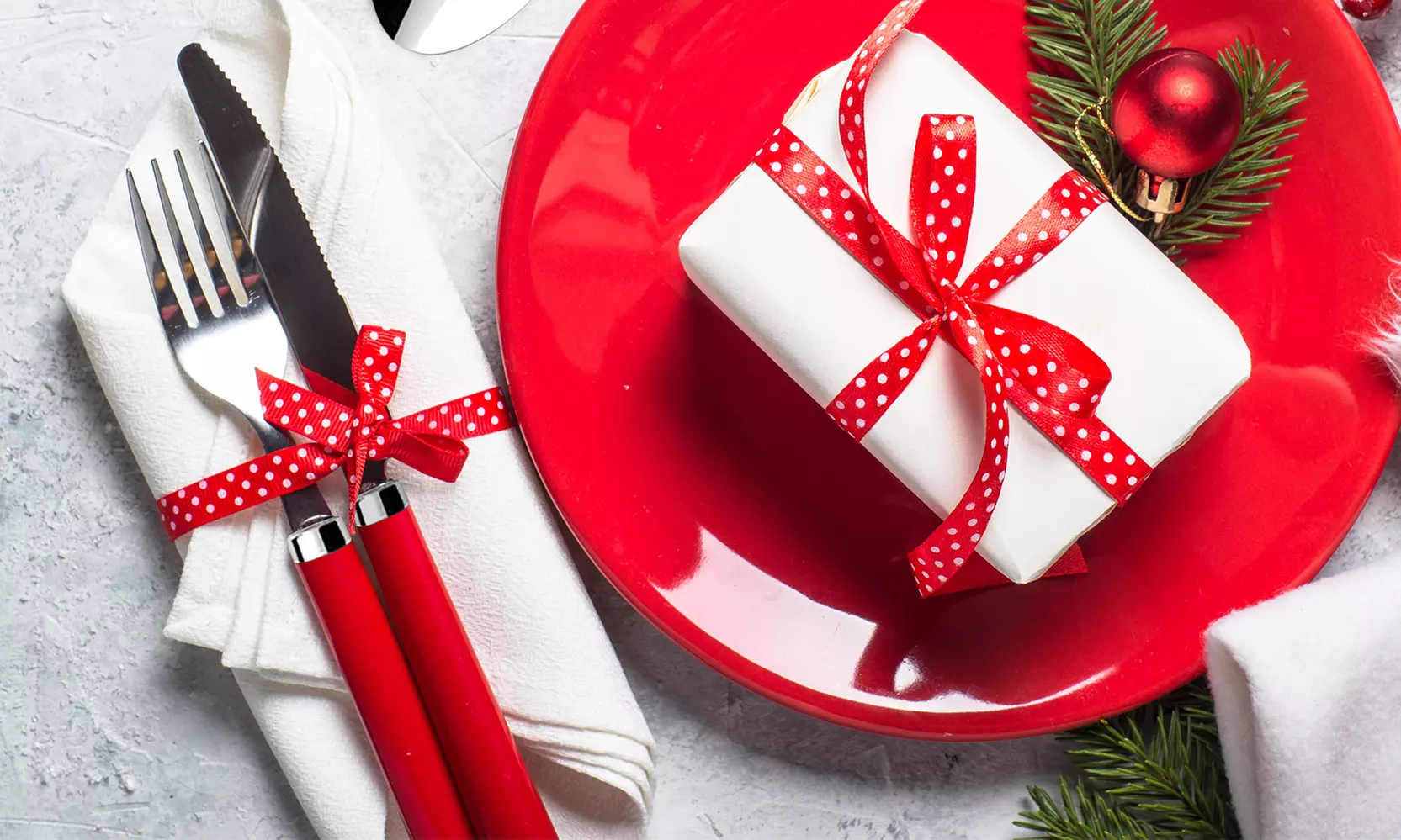 Set van 24 AZB rode bestekset