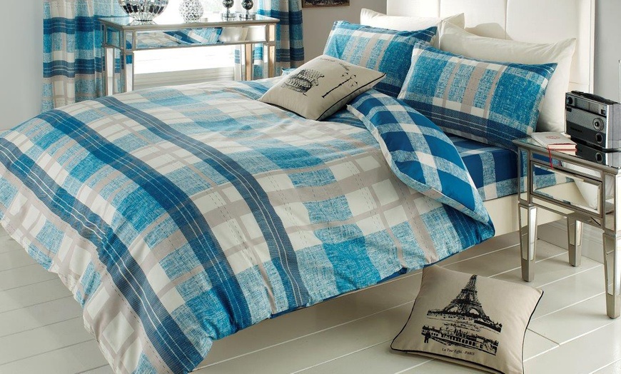 Image 15: Easy-Care Duvet Cover Set