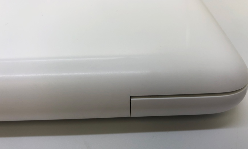 Image 12: Refurbished* Apple MacBook A1342