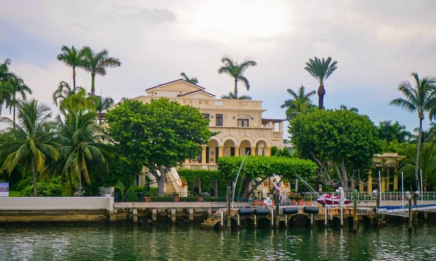 90 Minute Homes of the Rich & Famous Boat Tour @ Miami Skyline Cruises