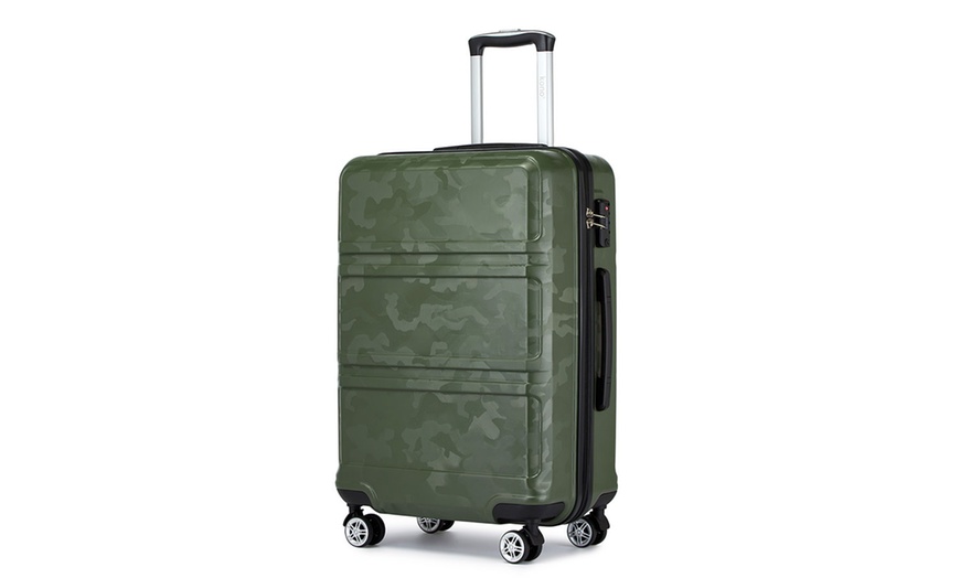 Image 16: Three Piece Fashion Camouflage Luggage Set