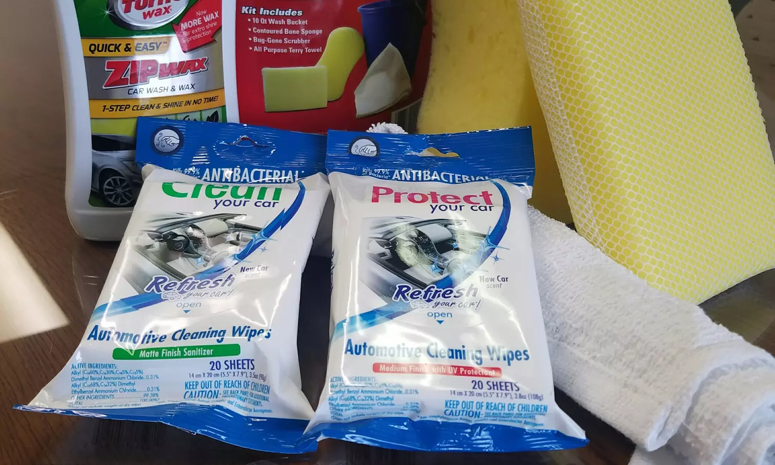 Car Wash Bucket Kit with Turtle Wax and Refresh Wipes (7-Piece) - Image 6