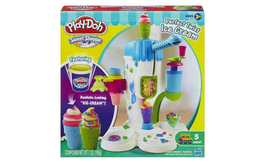 Image 20: Hasbro Play-Doh Set