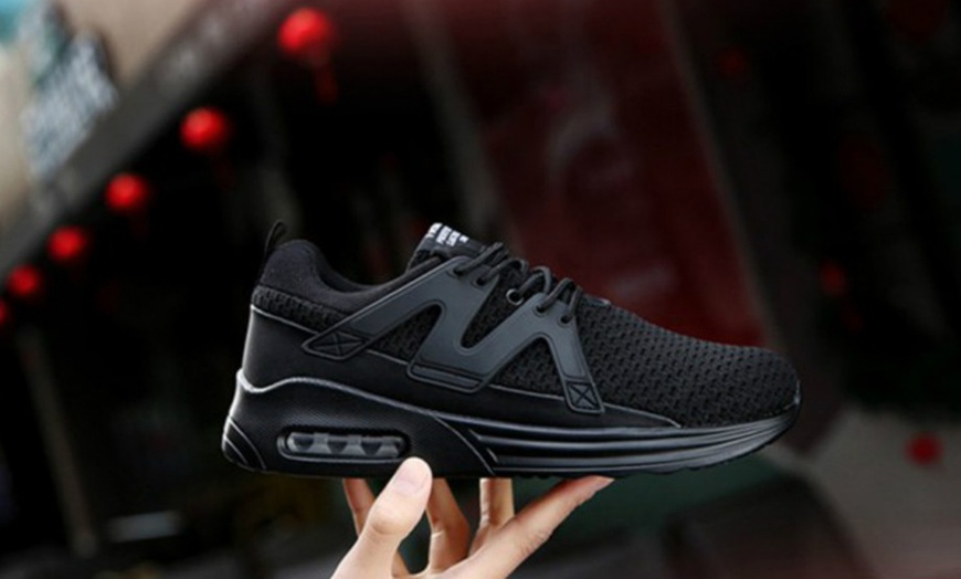 Image 15: Men's Breathable Sneakers