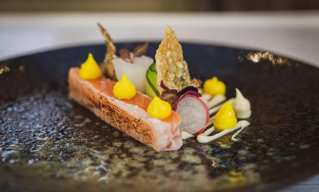 4* Lake District: Luxury Stay for 2 with Scenic Lake Cruise