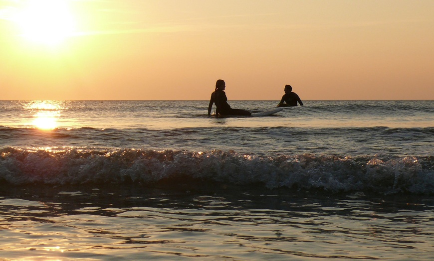 Image 1: Sylt: Yoga- oder Surf-Urlaub inkl. Lunch und Kursen