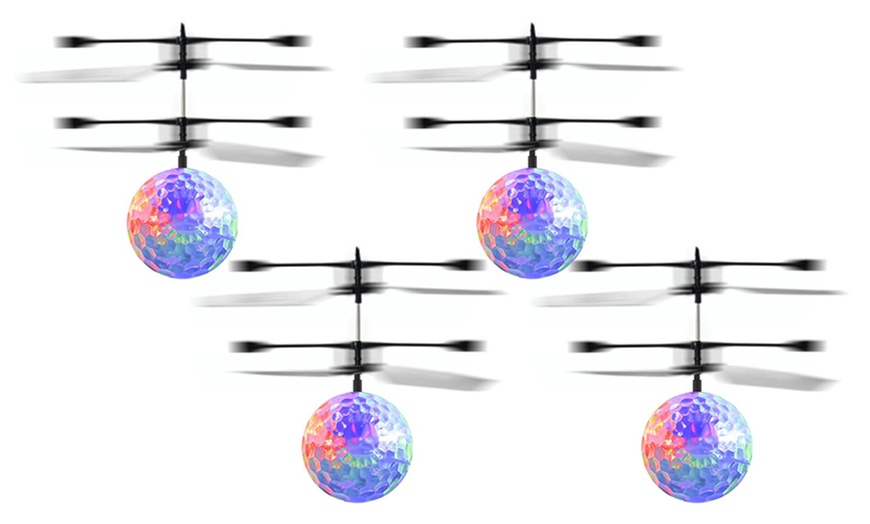 Image 7: Infrared Flying Helicopter Ball