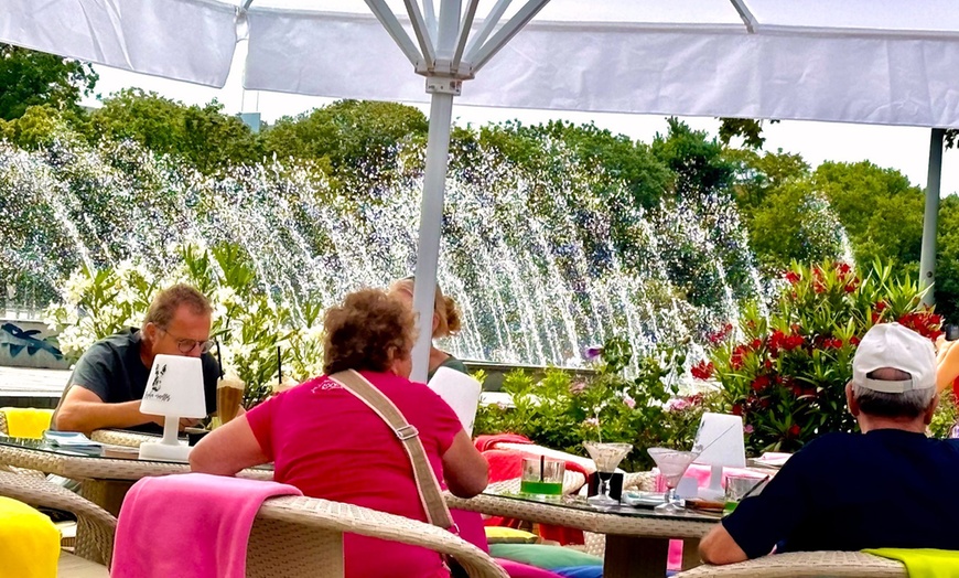 Image 6: Frühstücks-Brunch-Etagere am Berliner Fernsehturm zu zweit genießen