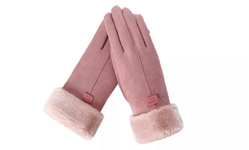 Image 10: Women's Faux Suede Touchscreen Gloves