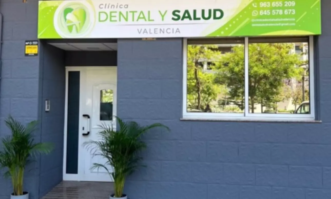 Ortodoncia de brackets a elegir en Clínica Dental y Salud Valencia