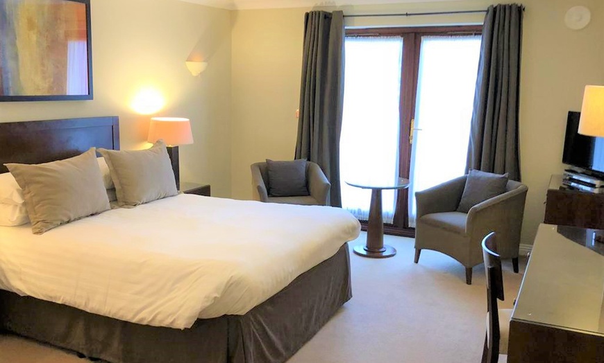 Image 5: Cornwall: 4* King or Superior King Room Stay with Breakfast