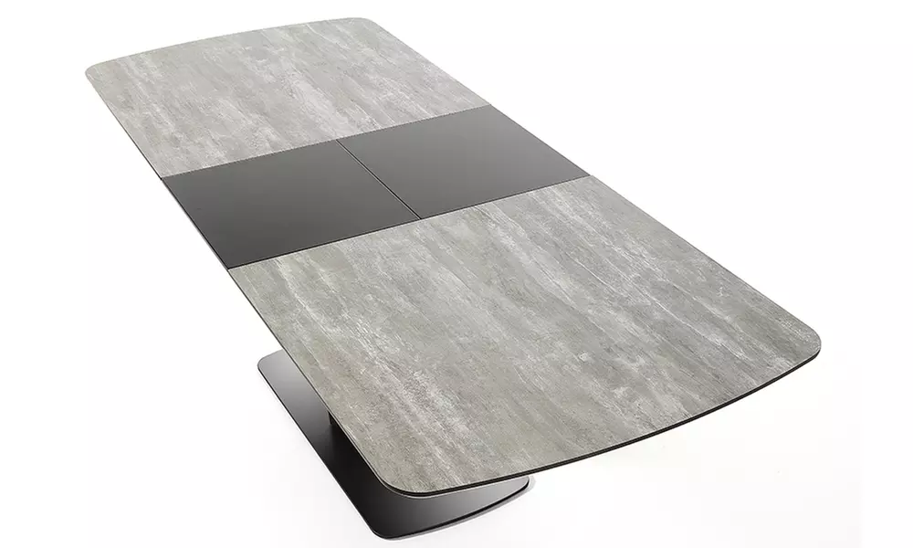 Mesa extensible de Oreste Luchetta