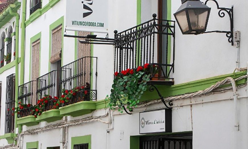 Image 4: Córdoba: habitación doble con desayuno y minibar