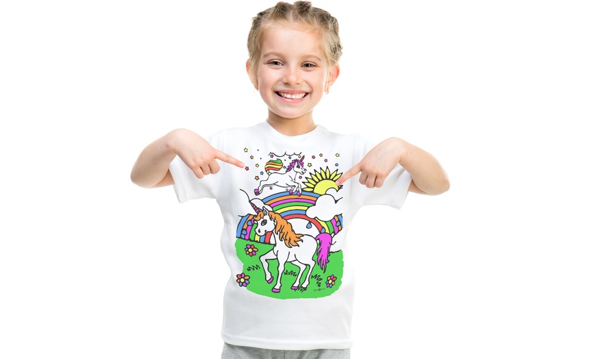 Image 10: Kids' Colour-In T-Shirt