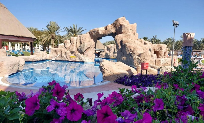 Image 1: Al Ain: One Night 5* Stay with Wi-Fi & Access to All Resort Facilities