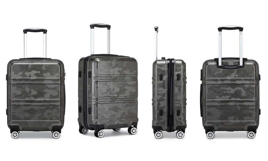 Image 19: Three Piece Fashion Camouflage Luggage Set