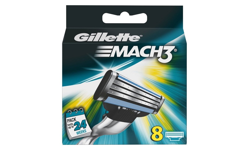 Image 2: Pack of Eight Gillette Razor Blades
