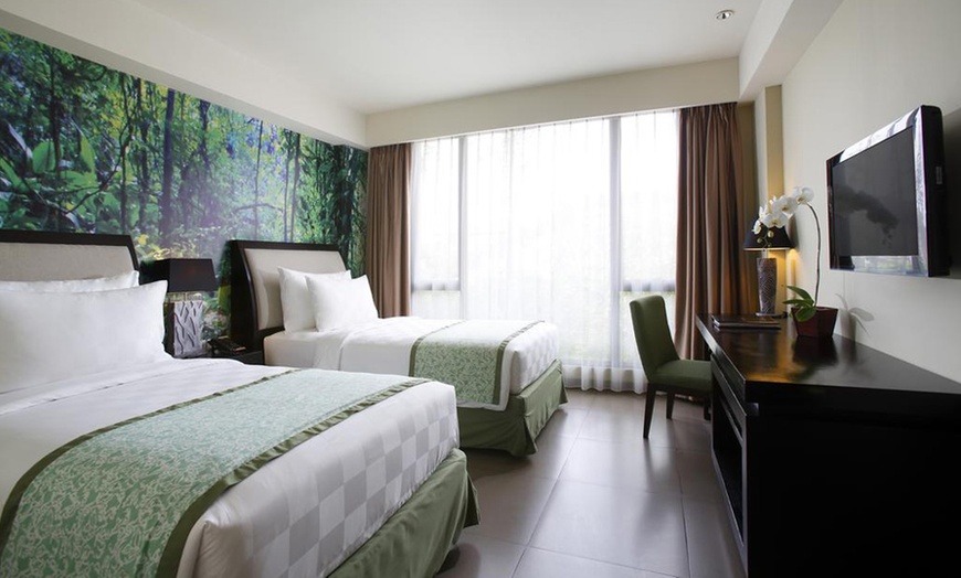 Image 3: Kuta: 3-Night 4* Beach Retreat with Breakfast 