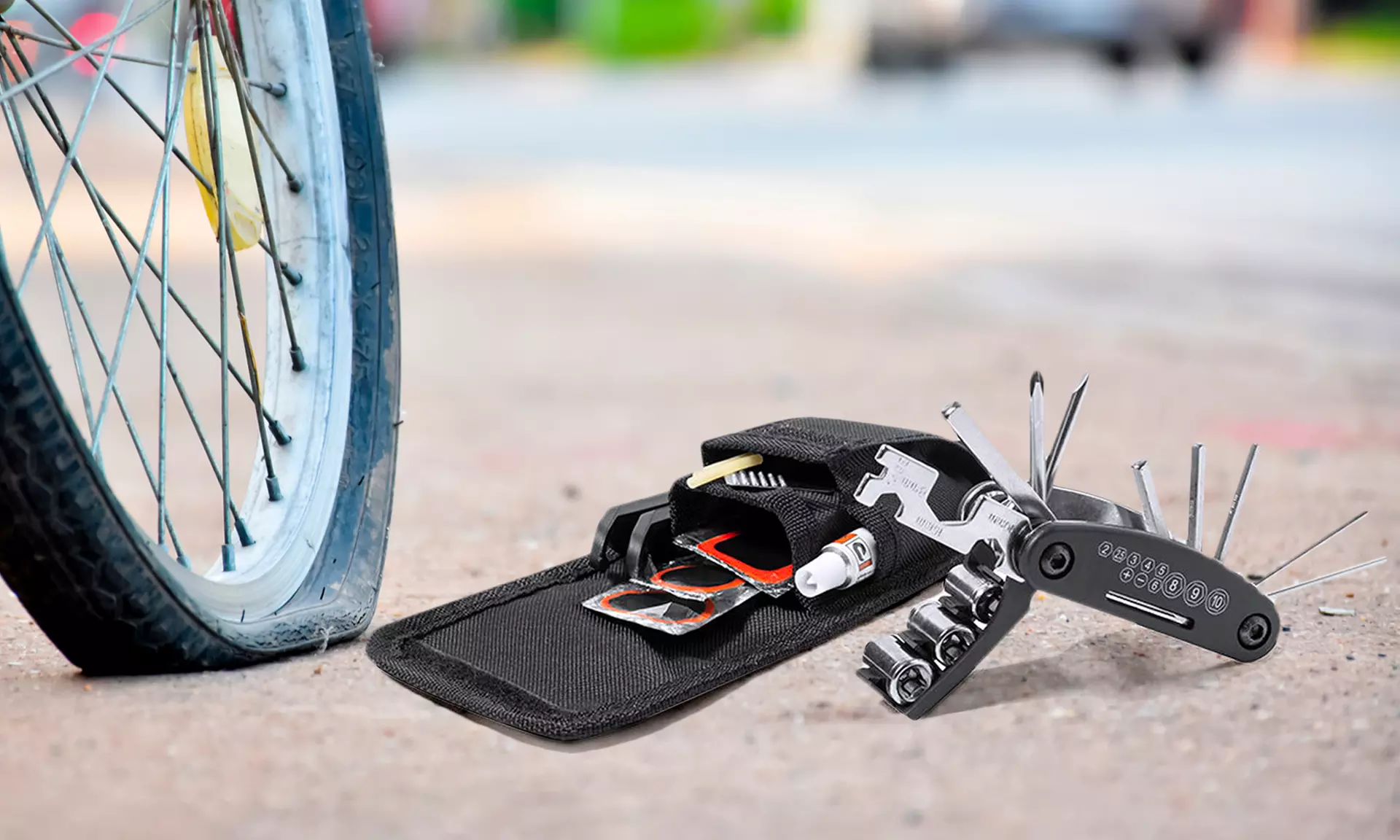 Uno o dos kits de reparación de bicicletas - Primary Image