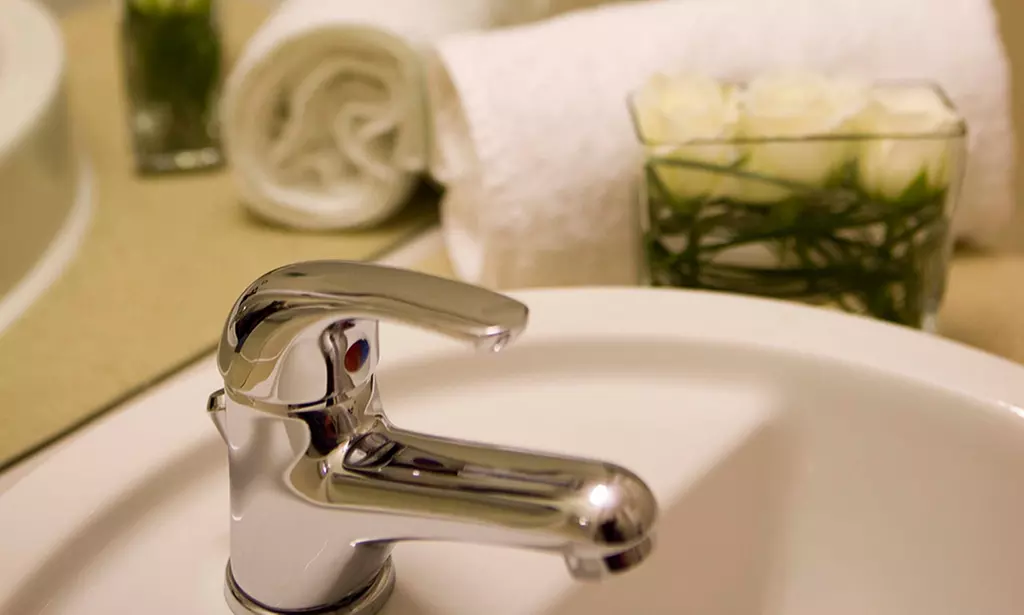 Aberdeen: 4* Superior Double or Twin Room Stay w/ Breakfast & Prosecco