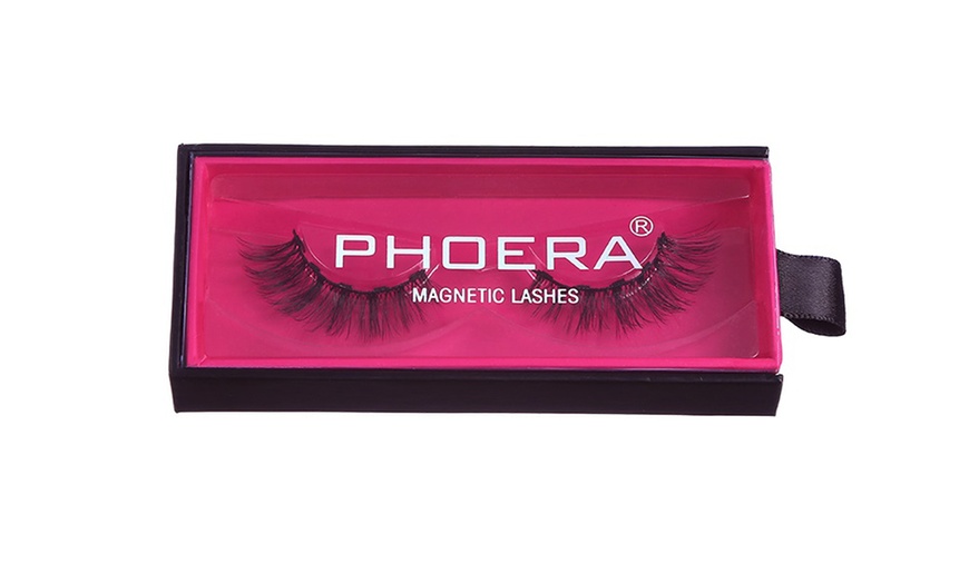 Image 8: Glamza 4D Eyebrow Tattoo and Phoera Magnetic Eyeliner and Lashes Set