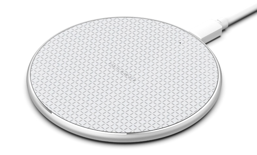 Image 3: One or Two Wireless Charging Pads