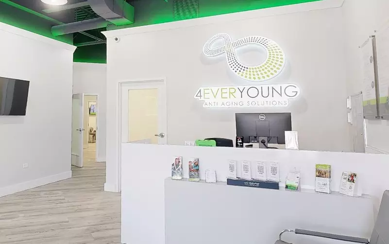 Facial - HydraFacial at 4Ever Young Naples