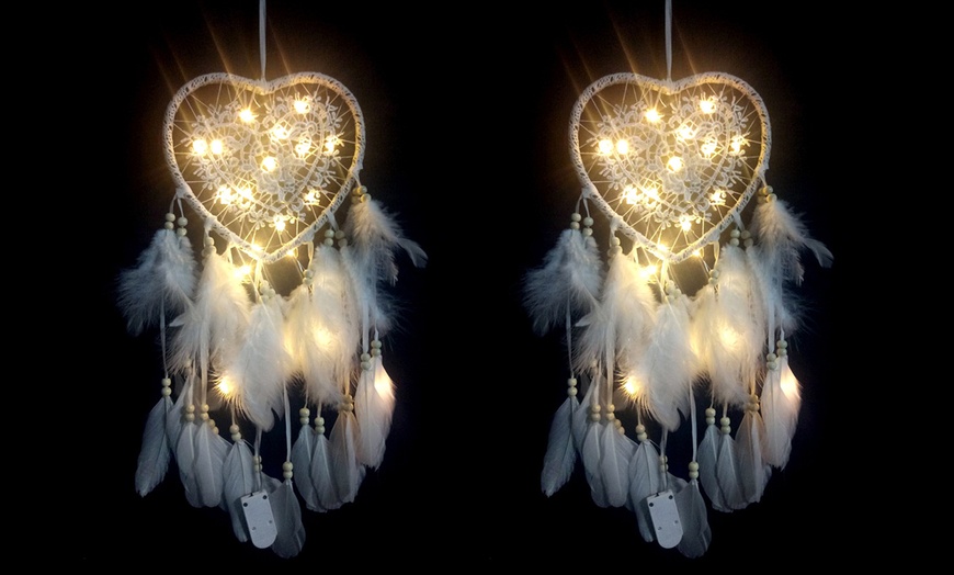 Image 7: Heart Dream Catcher with LED