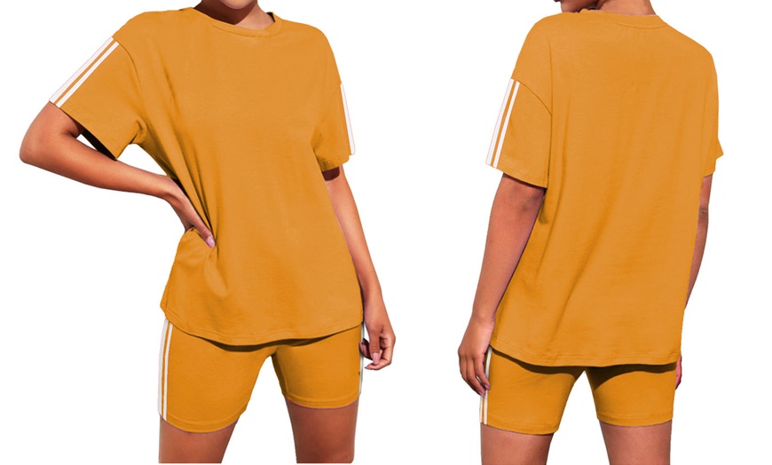 Image 11: Women's Oversized T-Shirt and Cycling Shorts Set